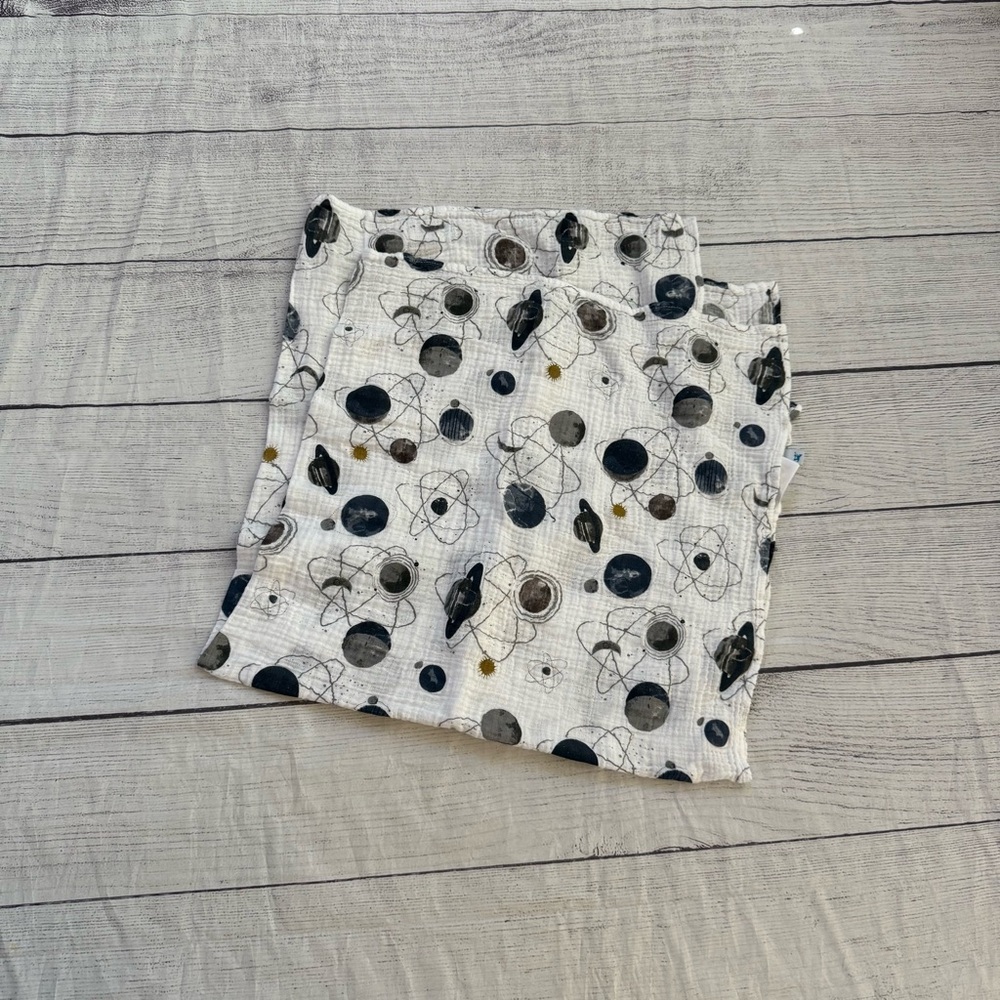 Little Unicorn 100% Cotton white black gray space planets themed baby blanket